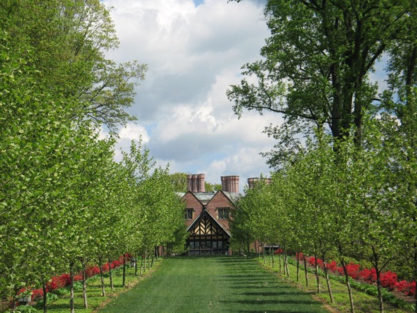 Road Trip: Visit these 5 Beautiful Gardens in Ohio