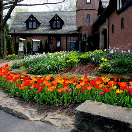 Road Trip: Visit these 5 Beautiful Gardens in Ohio