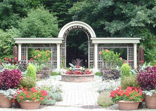 Road Trip: Visit these 5 Beautiful Gardens in Ohio